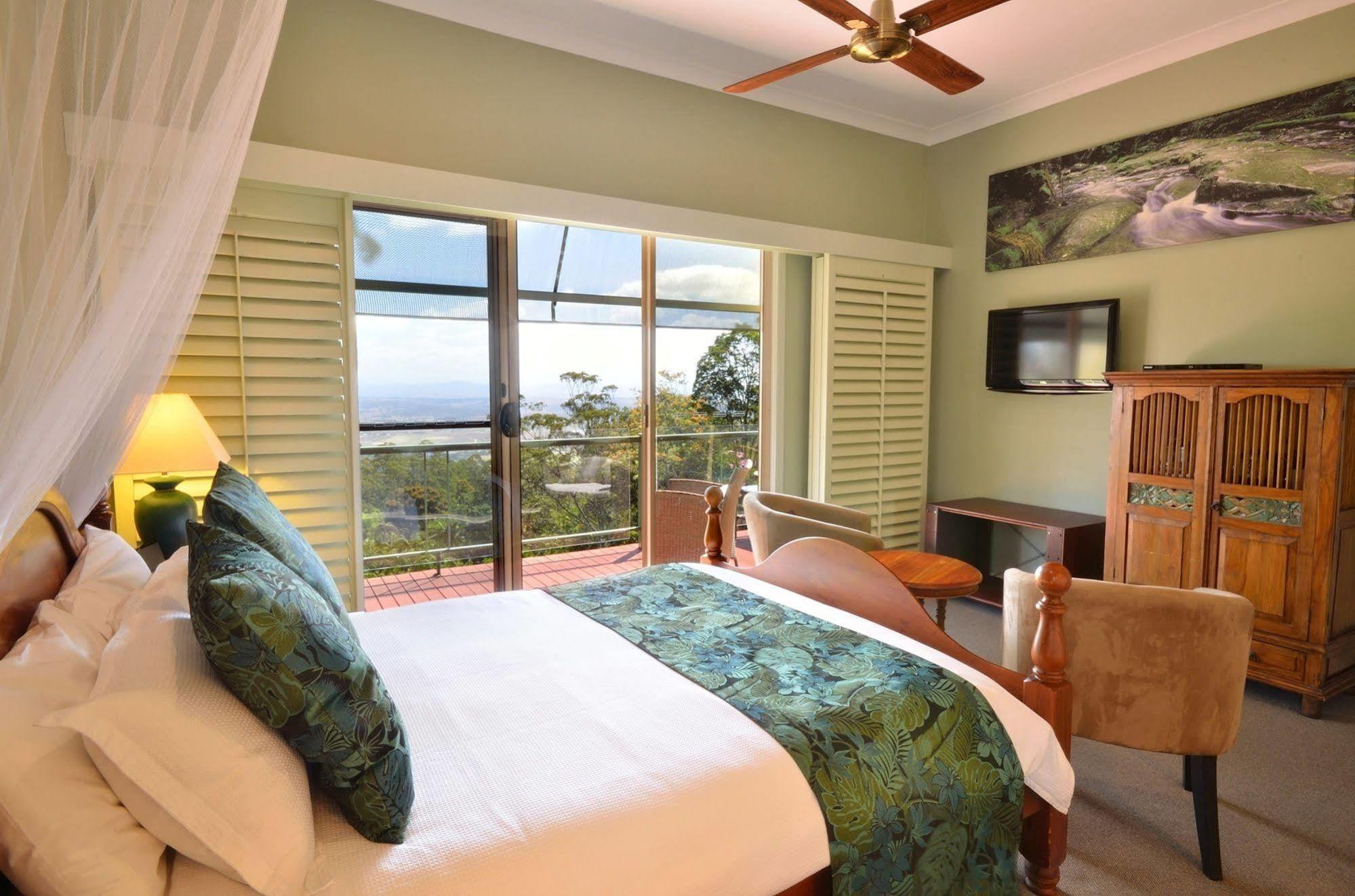 Avocado Sunset Bed & Breakfast Mount Tamborine Exterior photo
