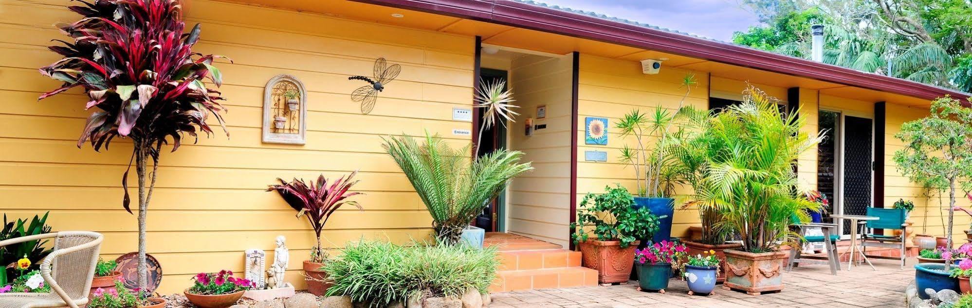 Avocado Sunset Bed & Breakfast Mount Tamborine Exterior photo