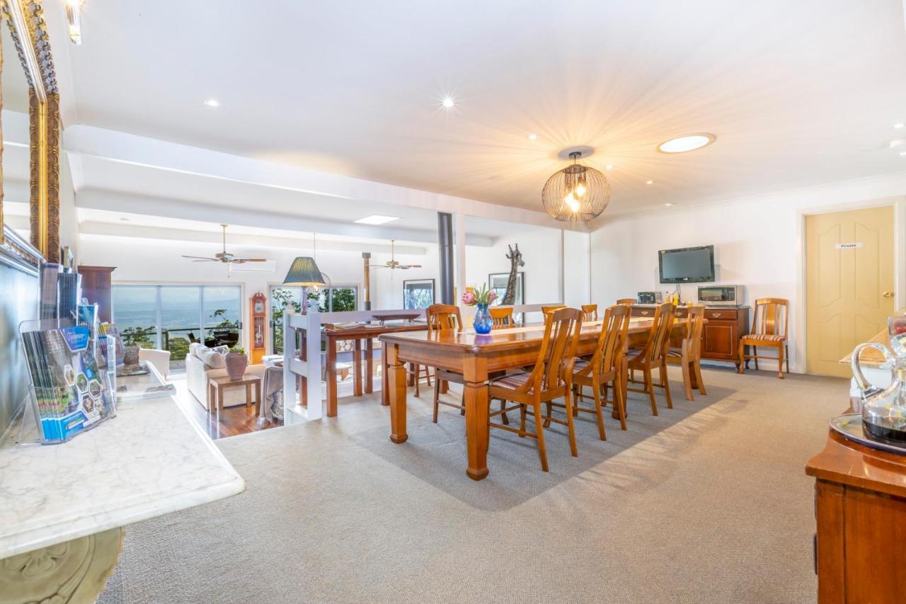 Avocado Sunset Bed & Breakfast Mount Tamborine Exterior photo