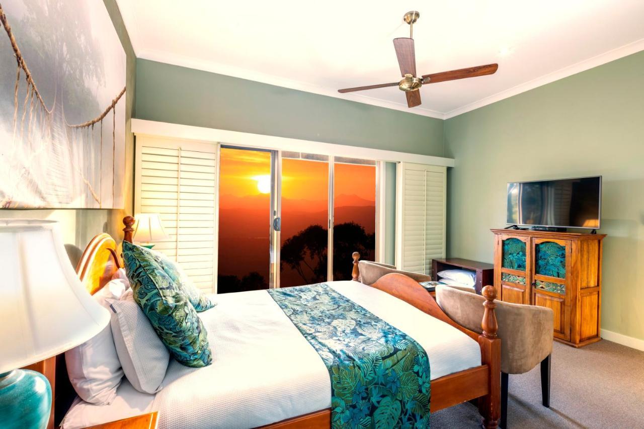 Avocado Sunset Bed & Breakfast Mount Tamborine Exterior photo